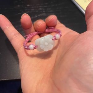 Jade with Chinese knot 🪢 closure